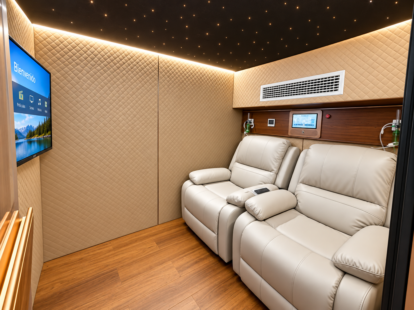 Interior de HOX PRIME con dos asientos y equipamiento de confort